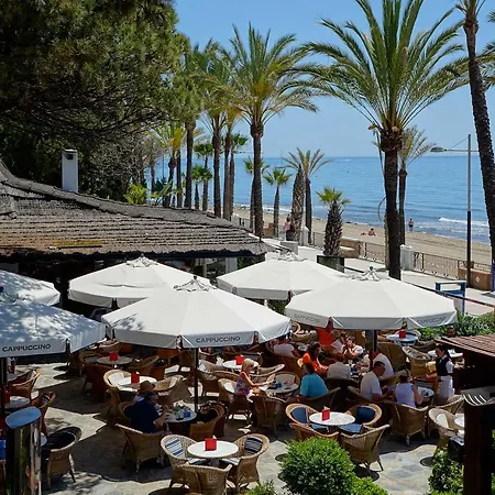 Marina Mariola 马尔韦利亚